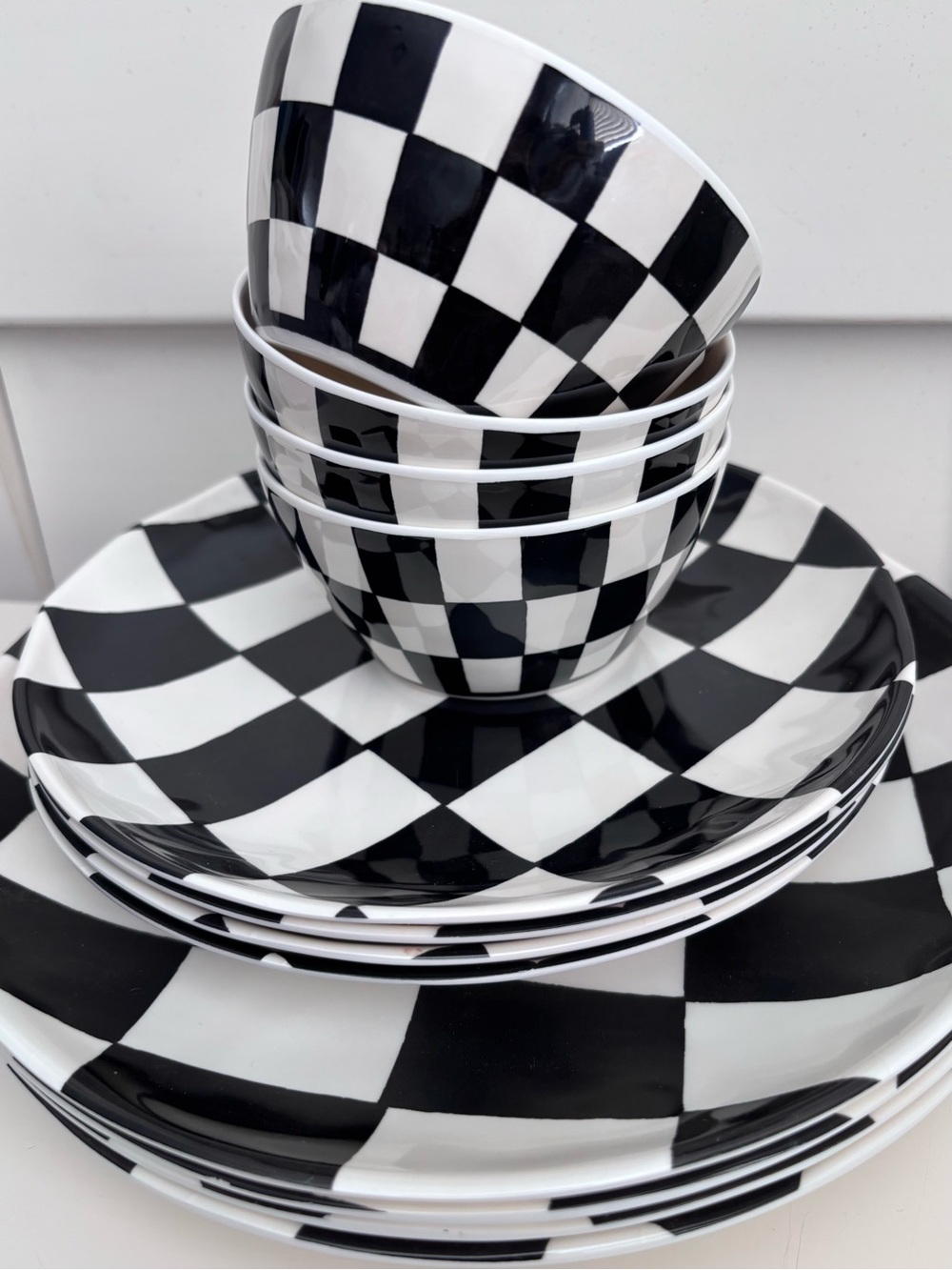 Black & White Checkered Melamine Dinnerware Set - Home Dining